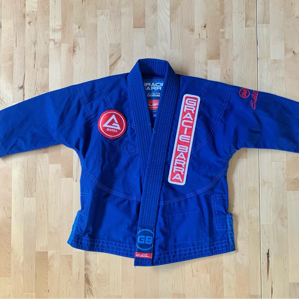 Gracie Barra - Kids Gi - Y1 - Equipe Edition - Kimono and Pants - Picture 2 of 9